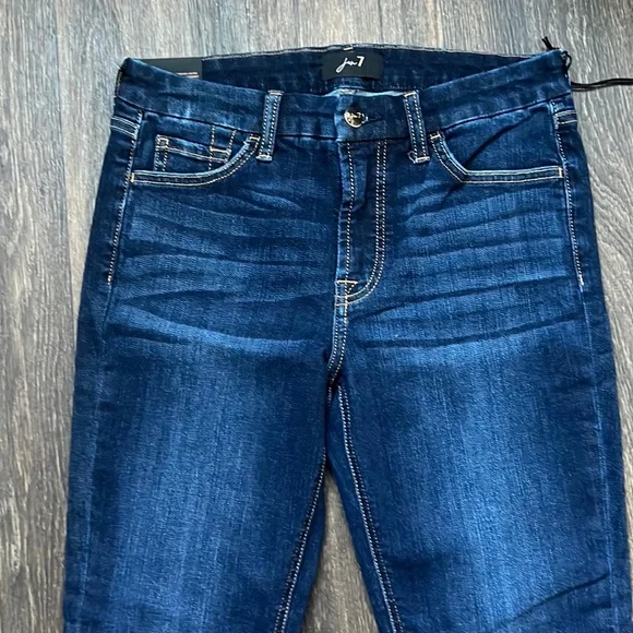 Gen 7 Slim Boyfriend - Picture 2 of 5